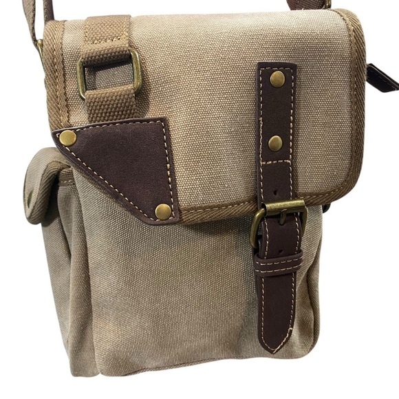 Cargoit Crossbody Travel Bag Cargo Canvas Flap Brown Tan Medium Adjustable strap - Picture 2 of 13